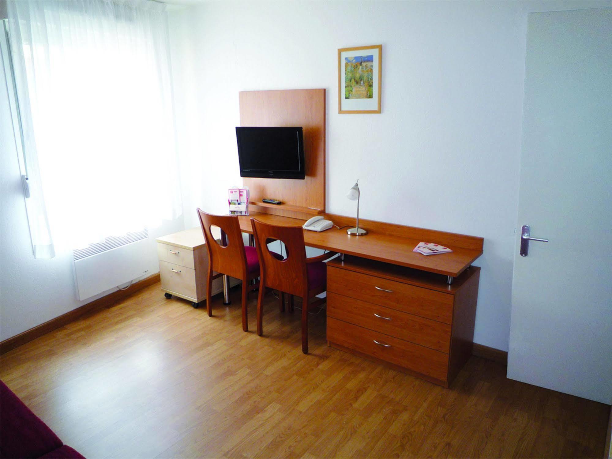 Sejours & Affaires Saint Etienne Jules Ferry Aparthotel Ngoại thất bức ảnh