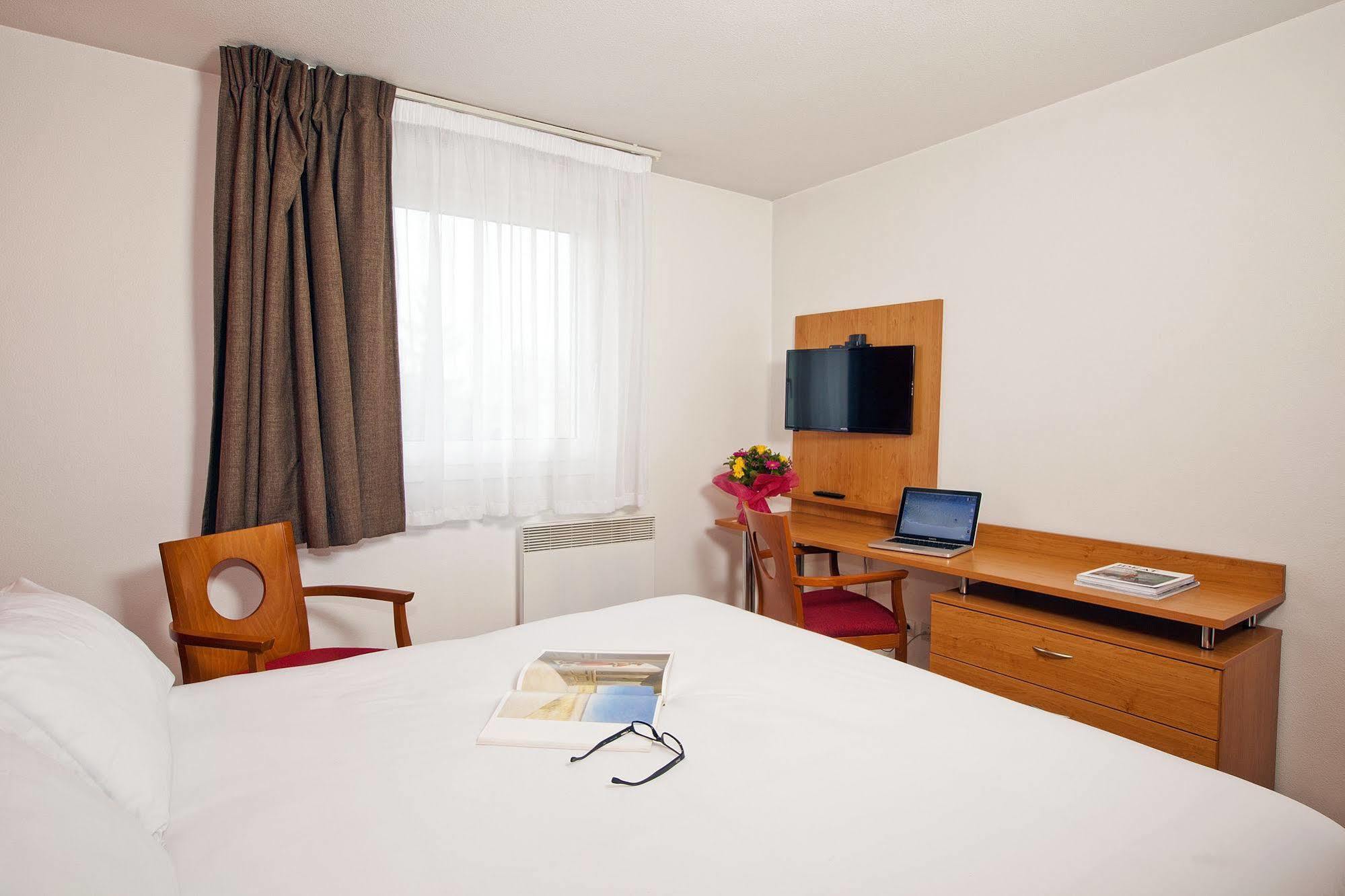 Sejours & Affaires Saint Etienne Jules Ferry Aparthotel Ngoại thất bức ảnh